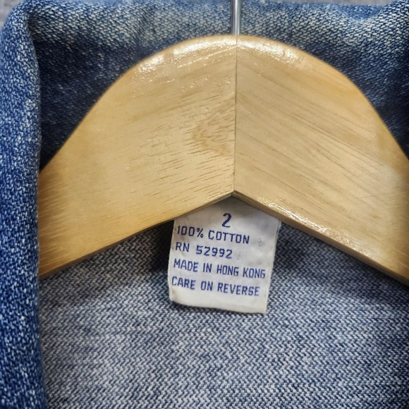 Denim Jacket Womens 2 Blue Button Front Jean Trucker Pockets Collared Classic - Picture 2 of 6